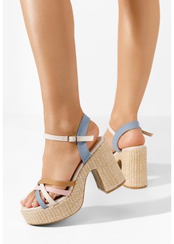 Beżowe sandały na platformie Alca ze sklepu Zapatos w kategorii Sandały damskie - zdjęcie 169330370