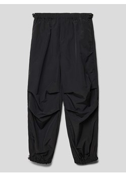Spodnie materiałowe o kroju slim fit z elastycznym pasem ze sklepu Peek&Cloppenburg  w kategorii Spodnie chłopięce - zdjęcie 169330664