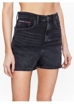 Tommy Jeans Szorty jeansowe DW0DW15599 Czarny Mom Fit ze sklepu MODIVO w kategorii Szorty - zdjęcie 169341271