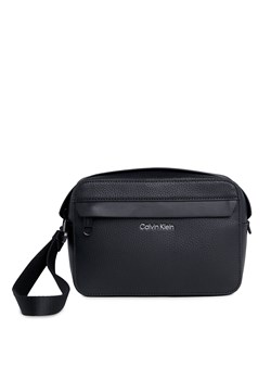 Saszetka Calvin Klein Ck Must Compact Case K50K511604 Czarny ze sklepu eobuwie.pl w kategorii Torby męskie - zdjęcie 169368030