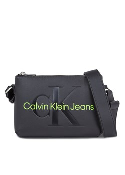 Torebka Calvin Klein Jeans Sculpted Camera Pouch21 Mono K60K610681 Czarny ze sklepu eobuwie.pl w kategorii Listonoszki - zdjęcie 169369020