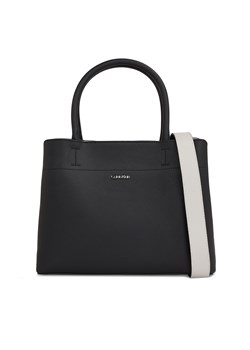 Torebka Calvin Klein Business Medium Tote Saffiano K60K611678 Czarny ze sklepu eobuwie.pl w kategorii Torby Shopper bag - zdjęcie 169369031
