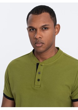 Męska koszulka polo bez kołnierzyka - oliwkowa V6 OM-TSCT-0156 ze sklepu ombre w kategorii T-shirty męskie - zdjęcie 169390332