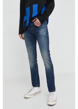 HUGO jeansy męskie kolor niebieski 50507867 ze sklepu ANSWEAR.com w kategorii Jeansy męskie - zdjęcie 169396250