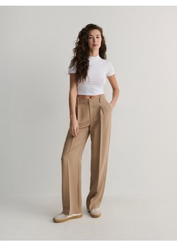 Reserved - Spodnie z kantem - beżowy ze sklepu Reserved w kategorii Spodnie damskie - zdjęcie 169424644