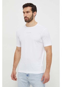 Calvin Klein Performance t-shirt treningowy kolor biały gładki ze sklepu ANSWEAR.com w kategorii T-shirty męskie - zdjęcie 169426950