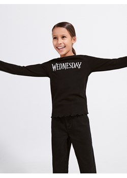 Reserved - Koszulka z haftem Wednesday - czarny ze sklepu Reserved w kategorii Bluzki dziewczęce - zdjęcie 169428213