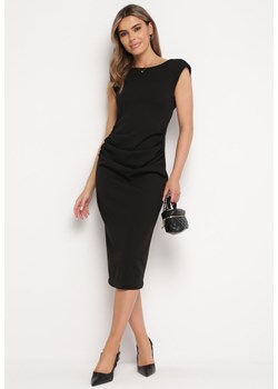 Czarna Taliowana Sukienka Bez Rękawów z Ozdobnym Marszczeniem Lunala ze sklepu Born2be Odzież w kategorii Sukienki - zdjęcie 169432011