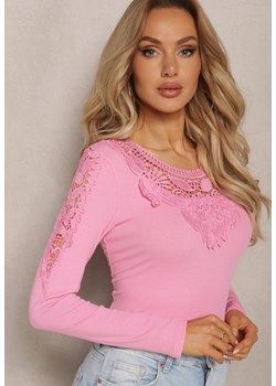 Różowa Bluzka z Elastycznej Tkaniny Ozdobiona Koronką Newlavin ze sklepu Renee odzież w kategorii Bluzki damskie - zdjęcie 169437513