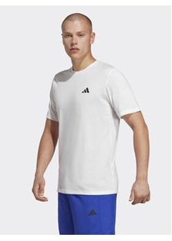 adidas Koszulka techniczna Train Essentials IC7423 Biały Regular Fit ze sklepu MODIVO w kategorii T-shirty męskie - zdjęcie 169438954