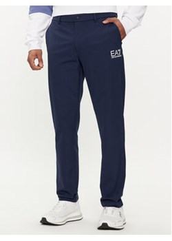 EA7 Emporio Armani Spodnie materiałowe 3DPP01 PNFRZ 1554 Granatowy Regular Fit ze sklepu MODIVO w kategorii Spodnie męskie - zdjęcie 169449871