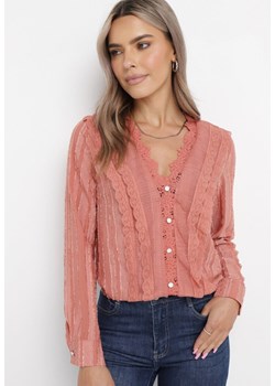 Różowa Koszula z Falbankami i Ażurową Koronką Fairwillow ze sklepu Born2be Odzież w kategorii Koszule damskie - zdjęcie 169451280
