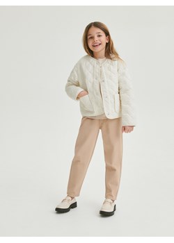 Reserved - Classic denim baggy - kremowy ze sklepu Reserved w kategorii Spodnie dziewczęce - zdjęcie 169453833