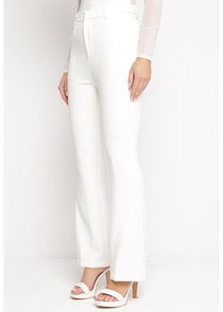 Białe Spodnie Dzwony z Wysokim Stanem i Imitacją Kieszeni Nullorea ze sklepu Born2be Odzież w kategorii Spodnie damskie - zdjęcie 169471412