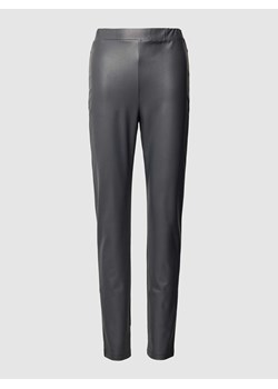 Spodnie materiałowe z elastycznym pasem model ‘ZEFIR’ ze sklepu Peek&Cloppenburg  w kategorii Spodnie damskie - zdjęcie 169484444