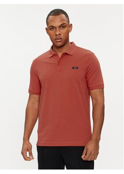 Calvin Klein Polo K10K111196 Czerwony Slim Fit ze sklepu MODIVO w kategorii T-shirty męskie - zdjęcie 169491792