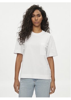 Lee T-Shirt Pocket 112350173 Biały Regular Fit ze sklepu MODIVO w kategorii Bluzki damskie - zdjęcie 169500963