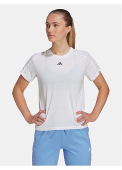 adidas Koszulka techniczna Train Essentials HR7796 Biały Regular Fit ze sklepu MODIVO w kategorii Bluzki damskie - zdjęcie 169501103