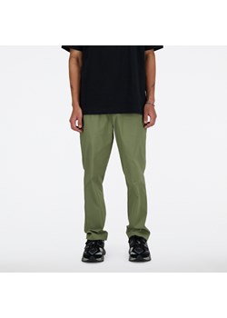 Spodnie męskie New Balance MP41575DEK – zielone ze sklepu New Balance Poland w kategorii Spodnie męskie - zdjęcie 169504343