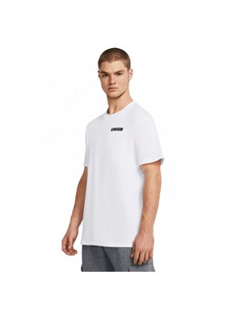 Męski t-shirt z nadrukiem Under Armour UA HW Armour Label SS - biały ze sklepu Sportstylestory.com w kategorii T-shirty męskie - zdjęcie 169522643
