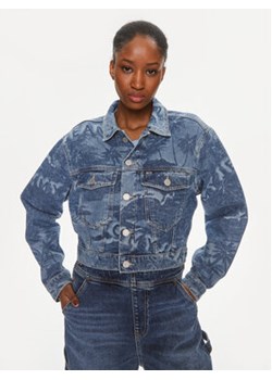 Tommy Jeans Kurtka jeansowa Claire DW0DW17664 Niebieski Regular Fit ze sklepu MODIVO w kategorii Kurtki damskie - zdjęcie 169536083