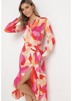 Różowo-Beżowa Kopertowa Sukienka Midi z Abstrakcyjnym Wzorem i Paskiem w Talii Norahia ze sklepu Born2be Odzież w kategorii Sukienki - zdjęcie 169553134