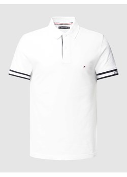 Koszulka polo o kroju slim fit z wyhaftowanym logo ze sklepu Peek&Cloppenburg  w kategorii T-shirty męskie - zdjęcie 169557541