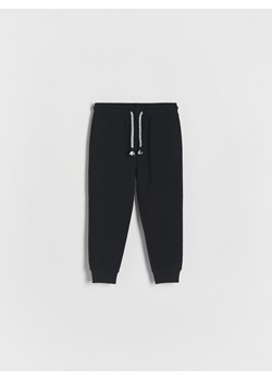 Reserved - Spodnie dresowe jogger - czarny ze sklepu Reserved w kategorii Spodnie i półśpiochy - zdjęcie 169590141