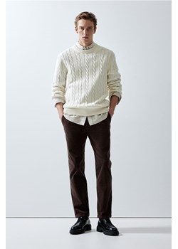 H & M - Sztruksowe spodnie Regular Fit - Brązowy ze sklepu H&M w kategorii Spodnie męskie - zdjęcie 169590760