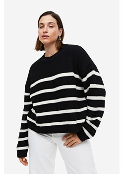 H & M - Sweter o splocie w prążki - Czarny ze sklepu H&M w kategorii Swetry damskie - zdjęcie 169591280