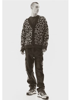 H & M - Powlekane spodnie cargo Regular Fit - Czarny ze sklepu H&M w kategorii Spodnie męskie - zdjęcie 169592133