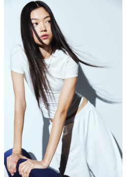 H & M - Dopasowany T-shirt - Biały ze sklepu H&M w kategorii Bluzki damskie - zdjęcie 169593944