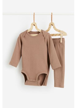 H & M - Bawełniany komplet 2-częściowy - Beżowy ze sklepu H&M w kategorii Komplety niemowlęce - zdjęcie 169596302