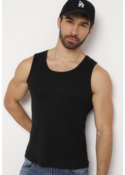 Czarna Klasyczna Koszulka Bez Rękawów Fivena ze sklepu Born2be Odzież w kategorii Podkoszulki męskie - zdjęcie 169603052