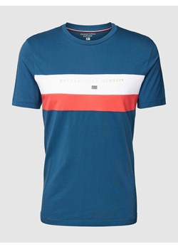 T-shirt z paskami w kontrastowym kolorze ze sklepu Peek&Cloppenburg  w kategorii T-shirty męskie - zdjęcie 169603331