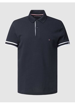 Koszulka polo o kroju slim fit z wyhaftowanym logo ze sklepu Peek&Cloppenburg  w kategorii T-shirty męskie - zdjęcie 169603430