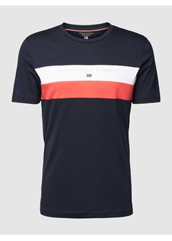 T-shirt z paskami w kontrastowym kolorze ze sklepu Peek&Cloppenburg  w kategorii T-shirty męskie - zdjęcie 169608623