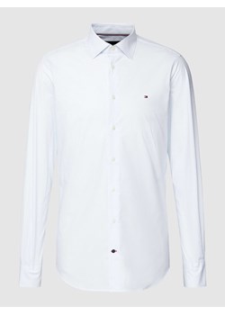 Koszula biznesowa o kroju regular fit z kołnierzykiem typu kent ze sklepu Peek&Cloppenburg  w kategorii Koszule męskie - zdjęcie 169620382