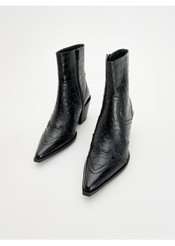 Reserved - Kowbojki z tłoczonej skóry - czarny ze sklepu Reserved w kategorii Botki - zdjęcie 169628131