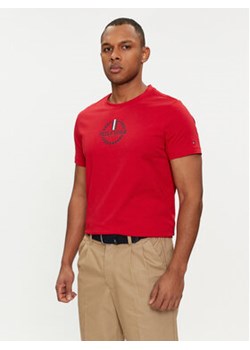 Tommy Hilfiger T-Shirt Global Stripe MW0MW34388 Czerwony Regular Fit ze sklepu MODIVO w kategorii T-shirty męskie - zdjęcie 169634862