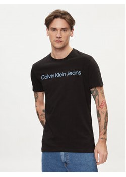 Calvin Klein Jeans T-Shirt J30J322344 Czarny Slim Fit ze sklepu MODIVO w kategorii T-shirty męskie - zdjęcie 169635504