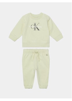 Calvin Klein Jeans Dres IN0IN00017 Żółty Regular Fit ze sklepu MODIVO w kategorii Dresy dla niemowlaka - zdjęcie 169635604