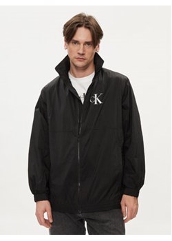 Calvin Klein Jeans Kurtka przejściowa J30J325108 Czarny Regular Fit ze sklepu MODIVO w kategorii Kurtki męskie - zdjęcie 169636203