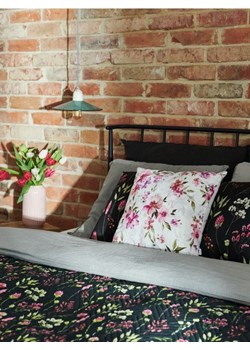 Sinsay - Poduszka dekoracyjna - fioletowy ze sklepu Sinsay w kategorii Poduszki dekoracyjne - zdjęcie 169640822