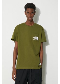 The North Face t-shirt bawełniany M Berkeley California Pocket S/S Tee męski kolor zielony z nadrukiem NF0A87U2PIB1 ze sklepu ANSWEAR.com w kategorii T-shirty męskie - zdjęcie 169650764