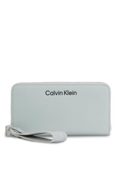 Calvin Klein Duży Portfel Damski Gracie K60K611687 Szary ze sklepu MODIVO w kategorii Portfele damskie - zdjęcie 169658113