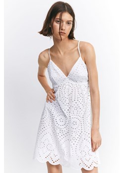 H & M - Sukienka z haftem angielskim - Biały ze sklepu H&M w kategorii Sukienki - zdjęcie 169675584