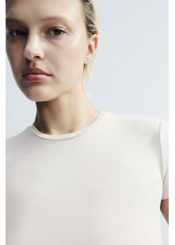 H & M - Dopasowany T-shirt - Beżowy ze sklepu H&M w kategorii Bluzki damskie - zdjęcie 169678041