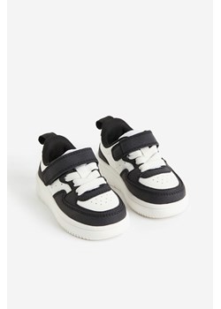 H & M - Buty sportowe - Czarny ze sklepu H&M w kategorii Buciki niemowlęce - zdjęcie 169678563