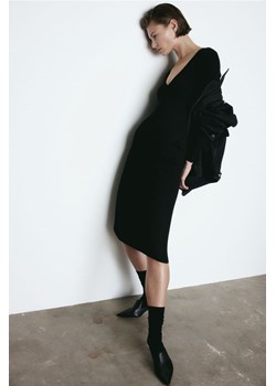H & M - Sukienka bodycon z dzianiny w prążki - Czarny ze sklepu H&M w kategorii Sukienki - zdjęcie 169678671